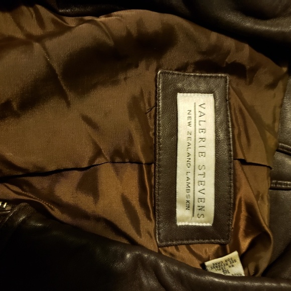 Valerie Steven's New Zealand Lambskin - Picture 4 of 6